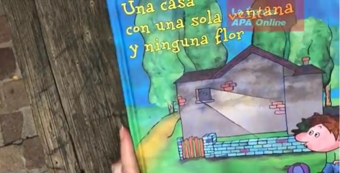 Una casa con una sola ventana y ninguna flor - Audiolibro